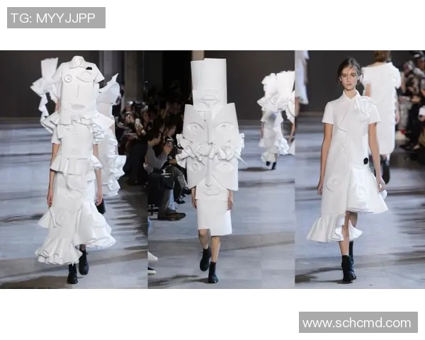 足球球星个性化球服设计解析与创意表达技巧